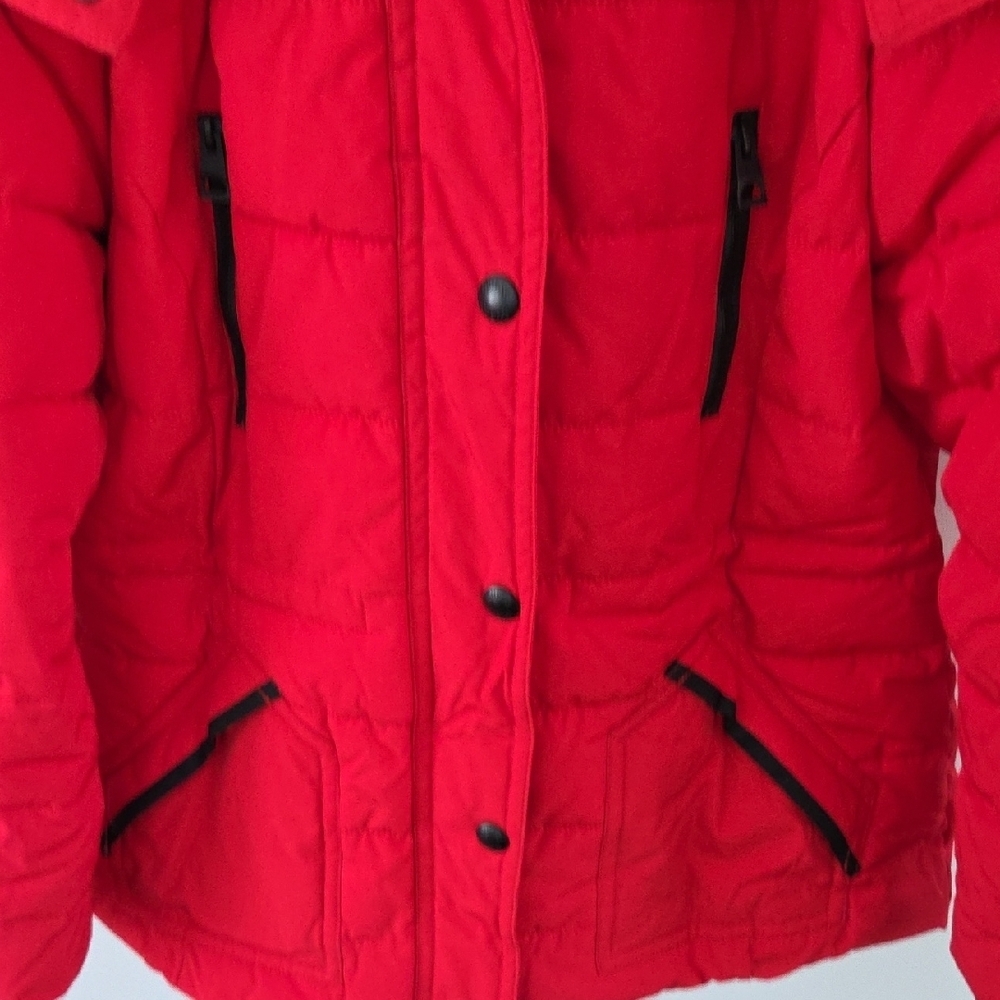 NWT Guess Red Women's Puffer Jacket with Faux Fur Hood - Picture 4 of 10